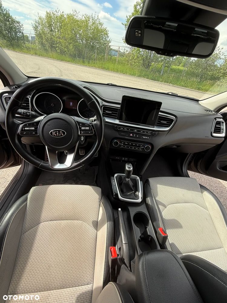Kia Ceed 1.4 T-GDI L Business Line - 10
