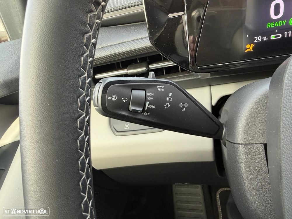 Ford Explorer 77 kWh Premium - 22