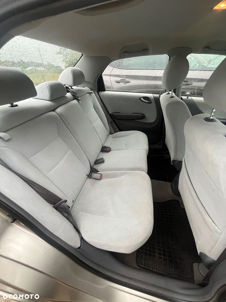 Honda City 1.4 Comfort - 13