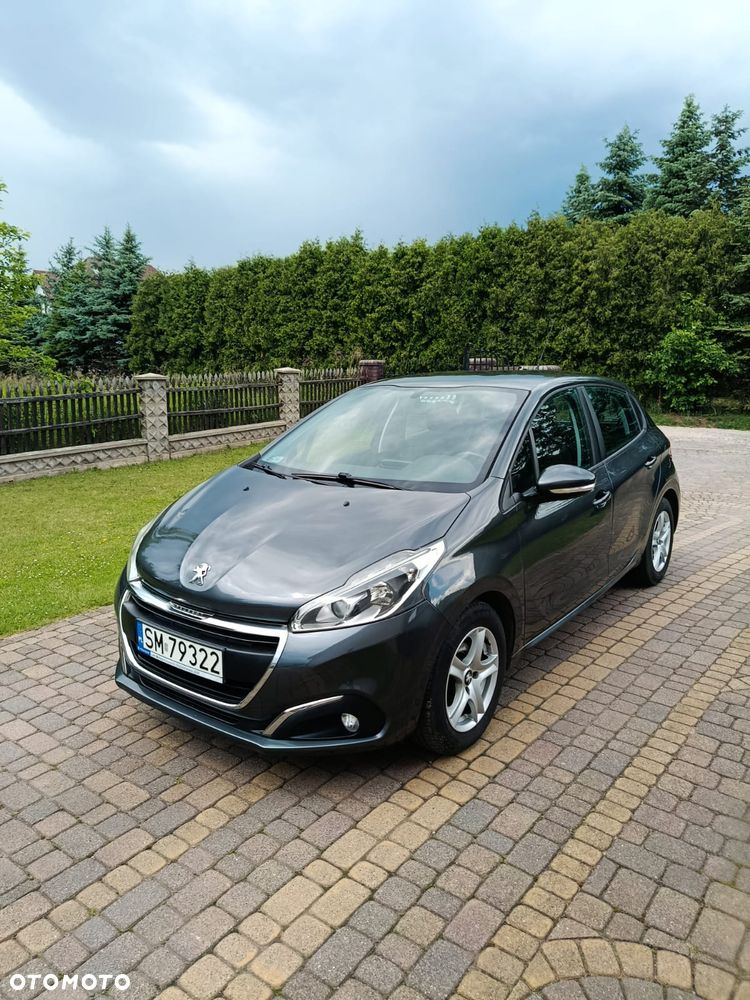 Peugeot 208 - 2