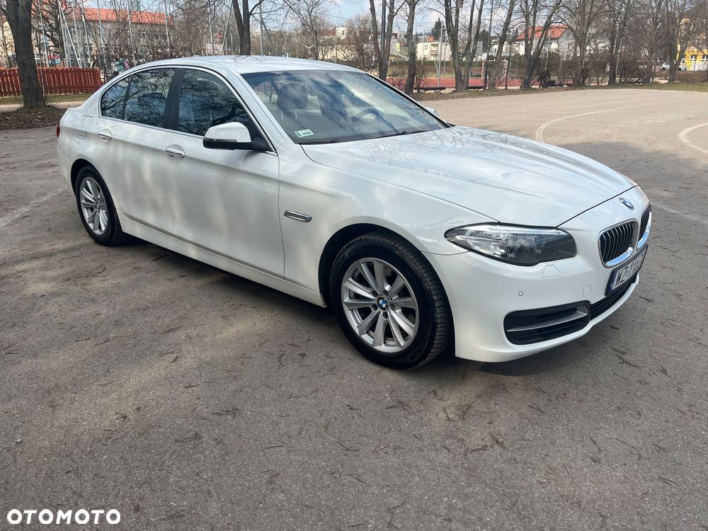 BMW Seria 5 518d - 15