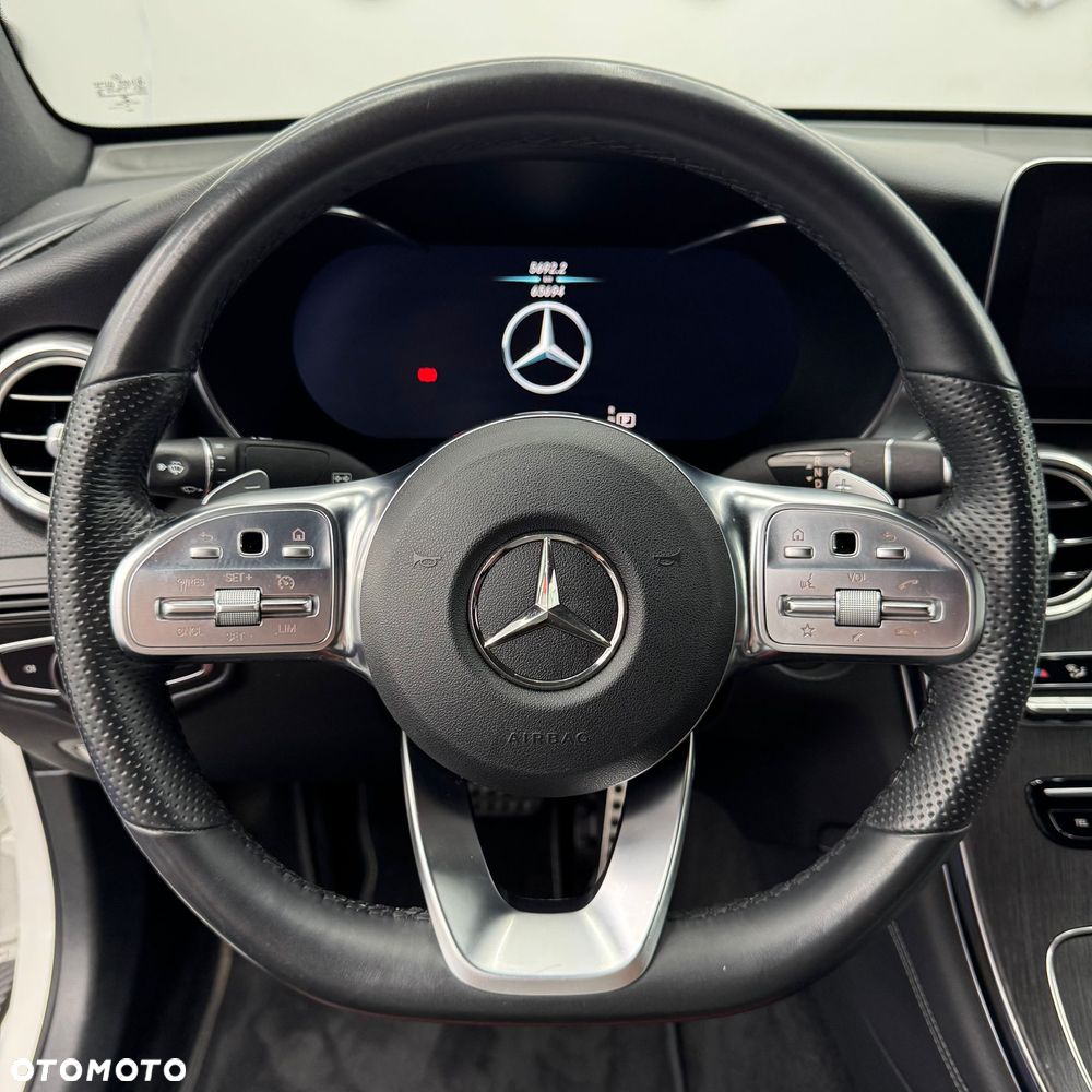 Mercedes-Benz GLC 300 4Matic 9G-TRONIC AMG Line Plus - 13