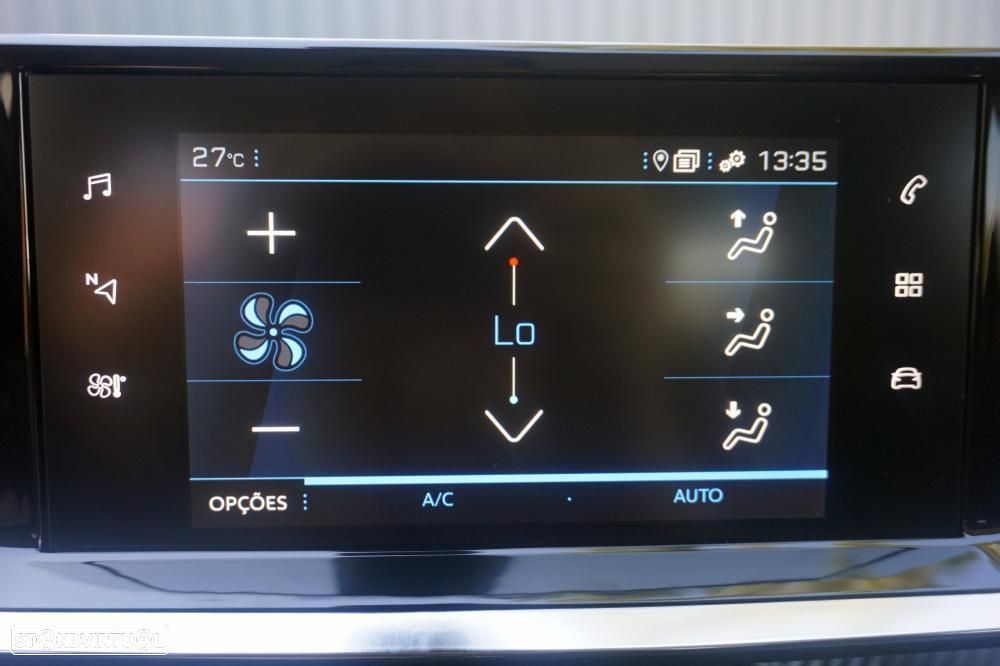 Peugeot 2008 PureTech 100 Allure - 11