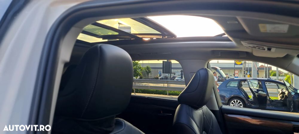 Toyota Highlander 2.5 L Dynamic Force 248CP Luxury Pearly - 34