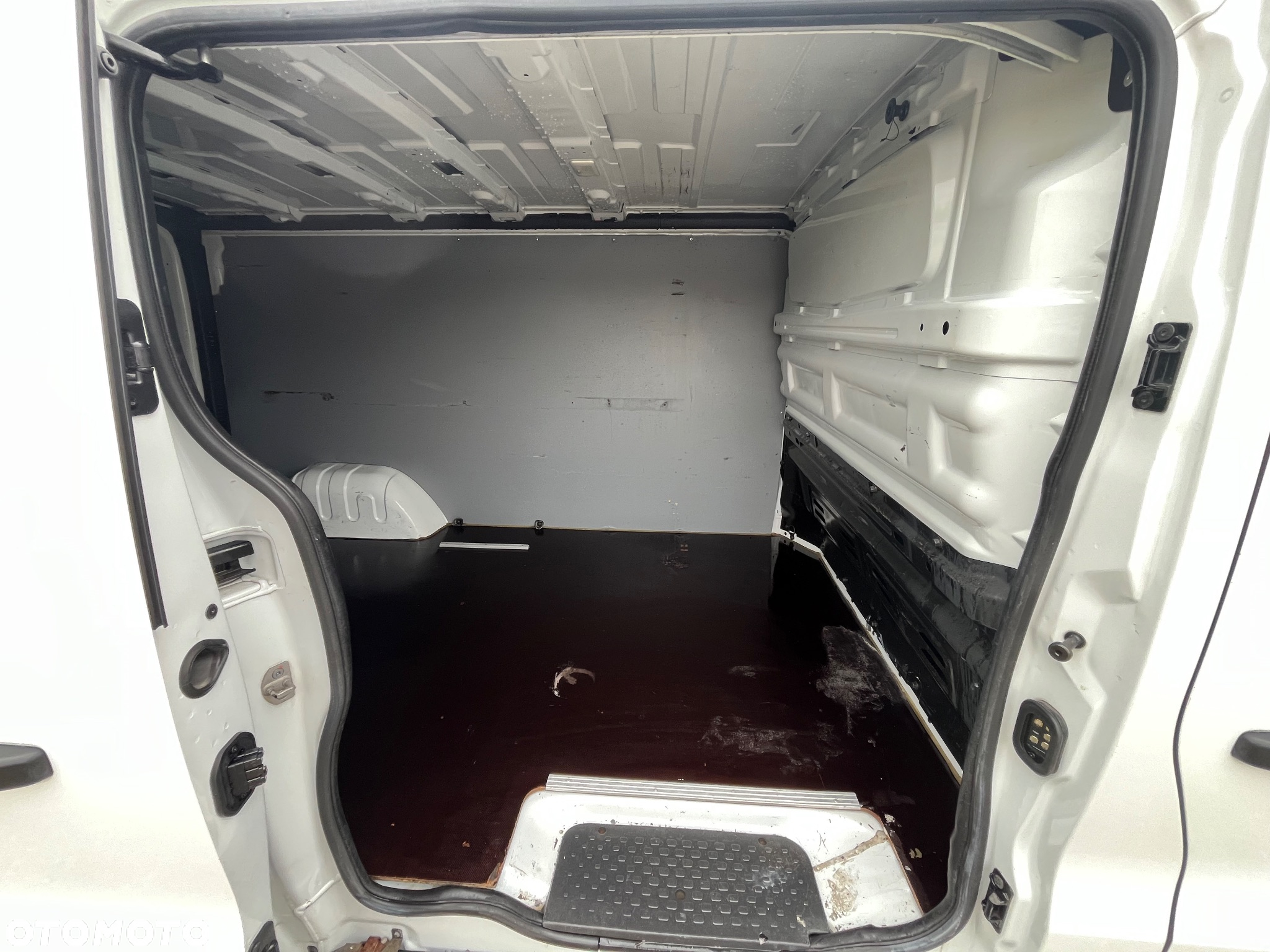 Opel Vivaro - 12