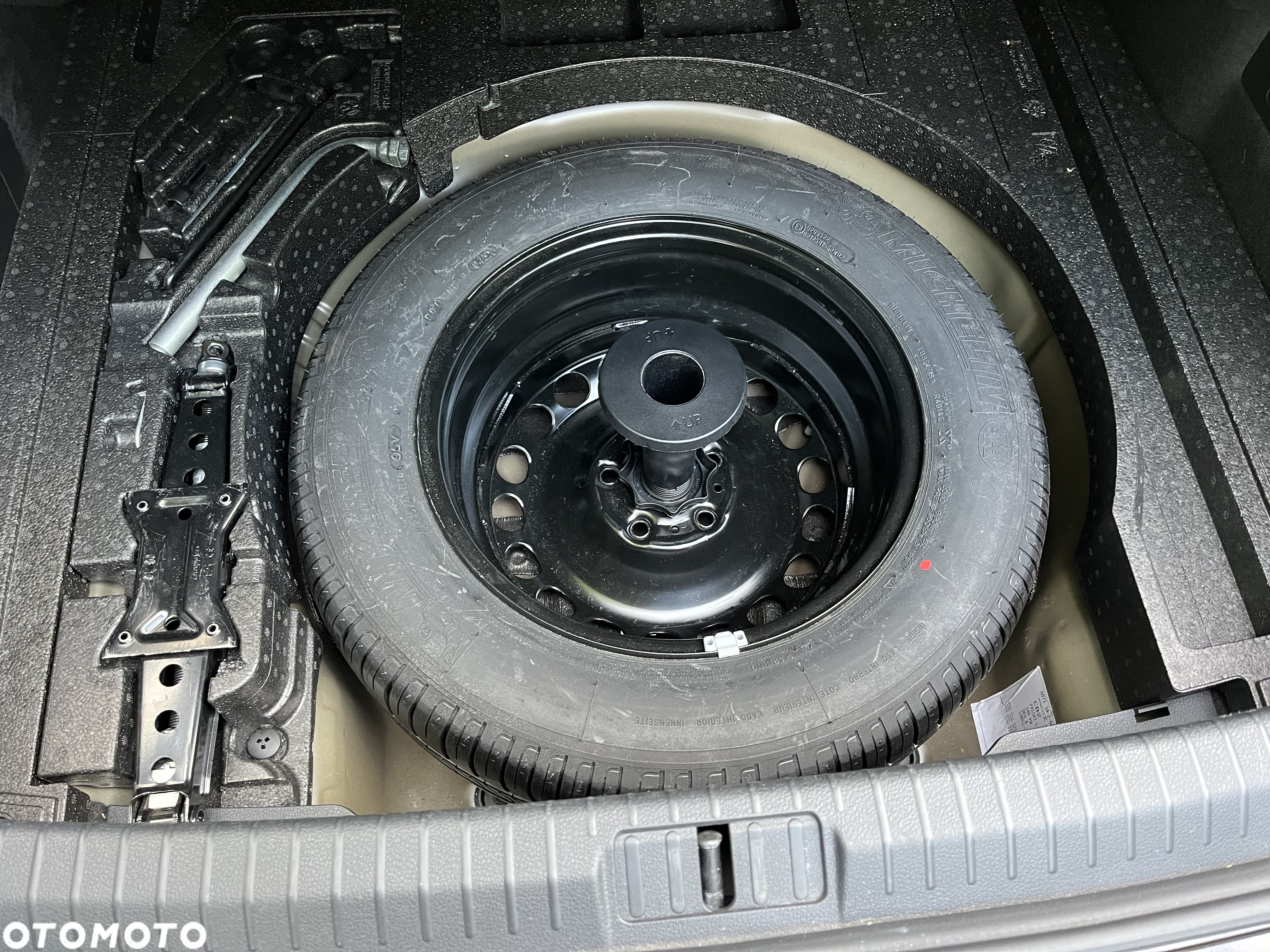 Volkswagen Passat 2.0 TDI Business DSG - 23
