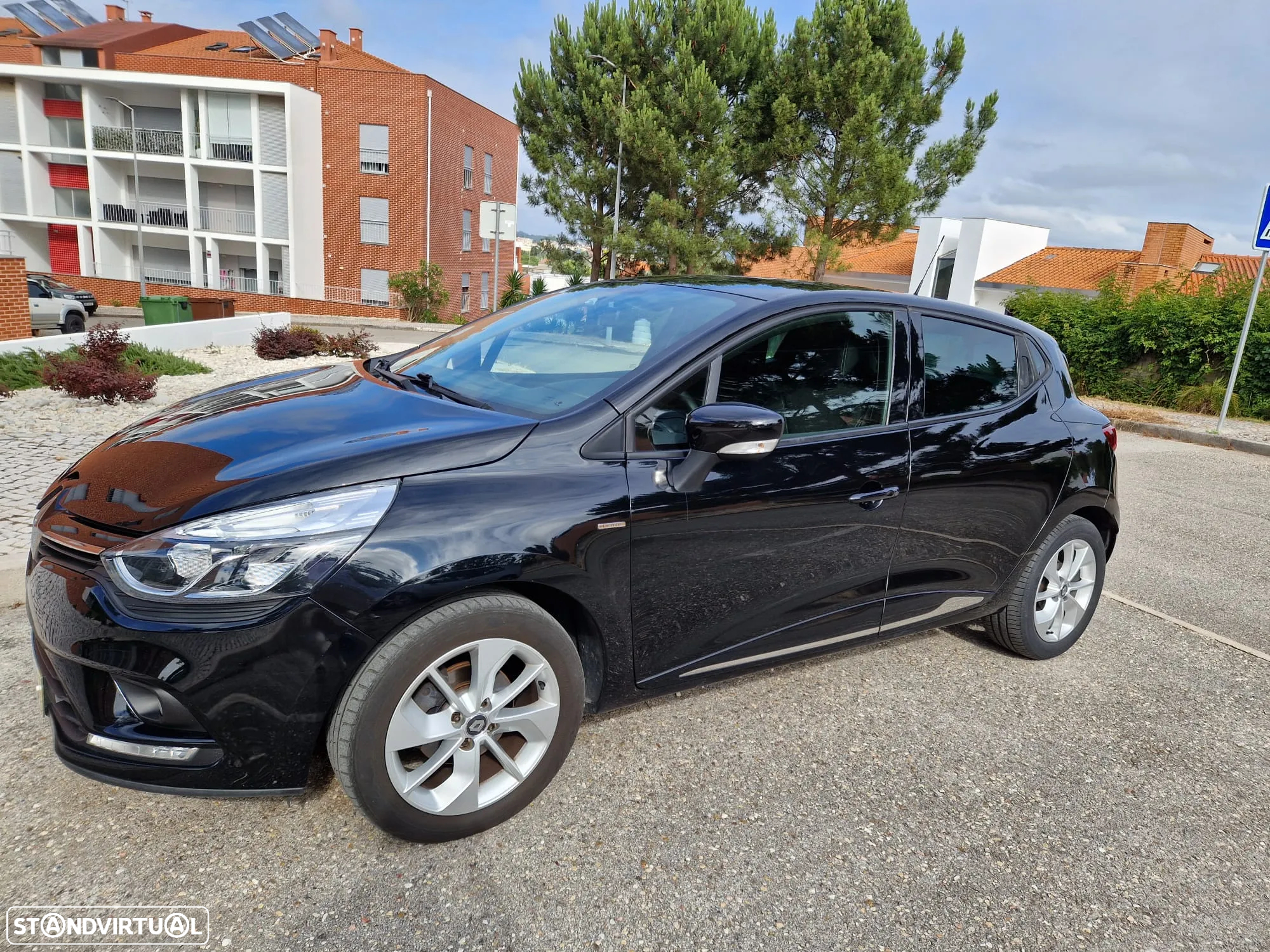 Renault Clio 1.5 dCi Limited - 10