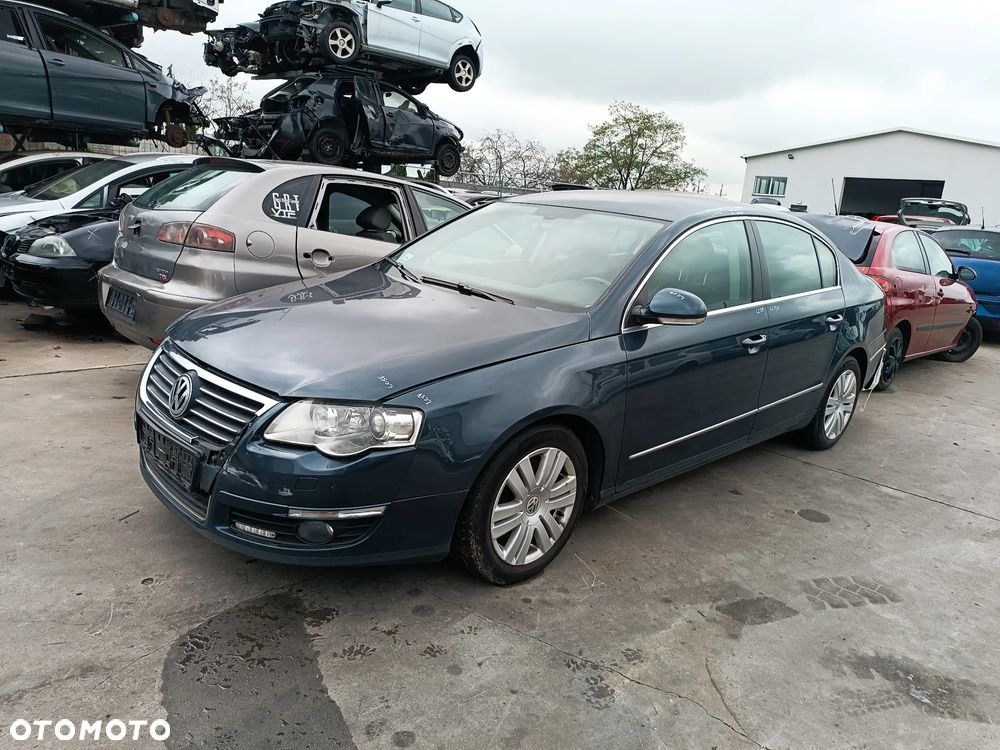 VW passat B6 z silnikiem 2.0 TDI ozn .BMR i skrzynią manualna 6 biegowa ozn.KNY - 5