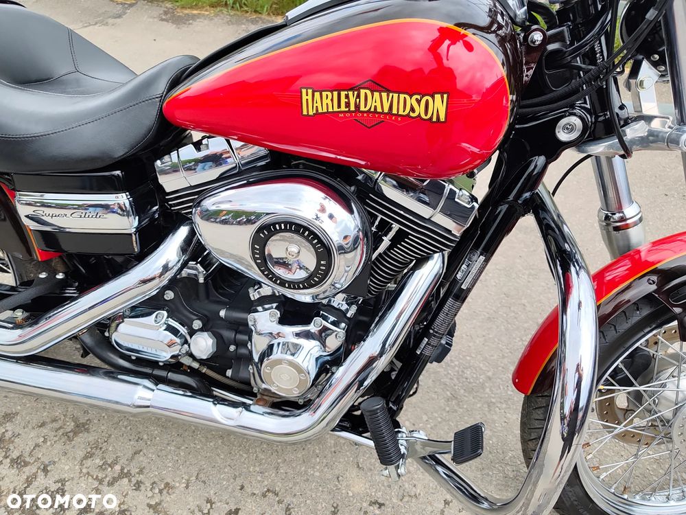 Harley-Davidson Dyna Super Glide - 34