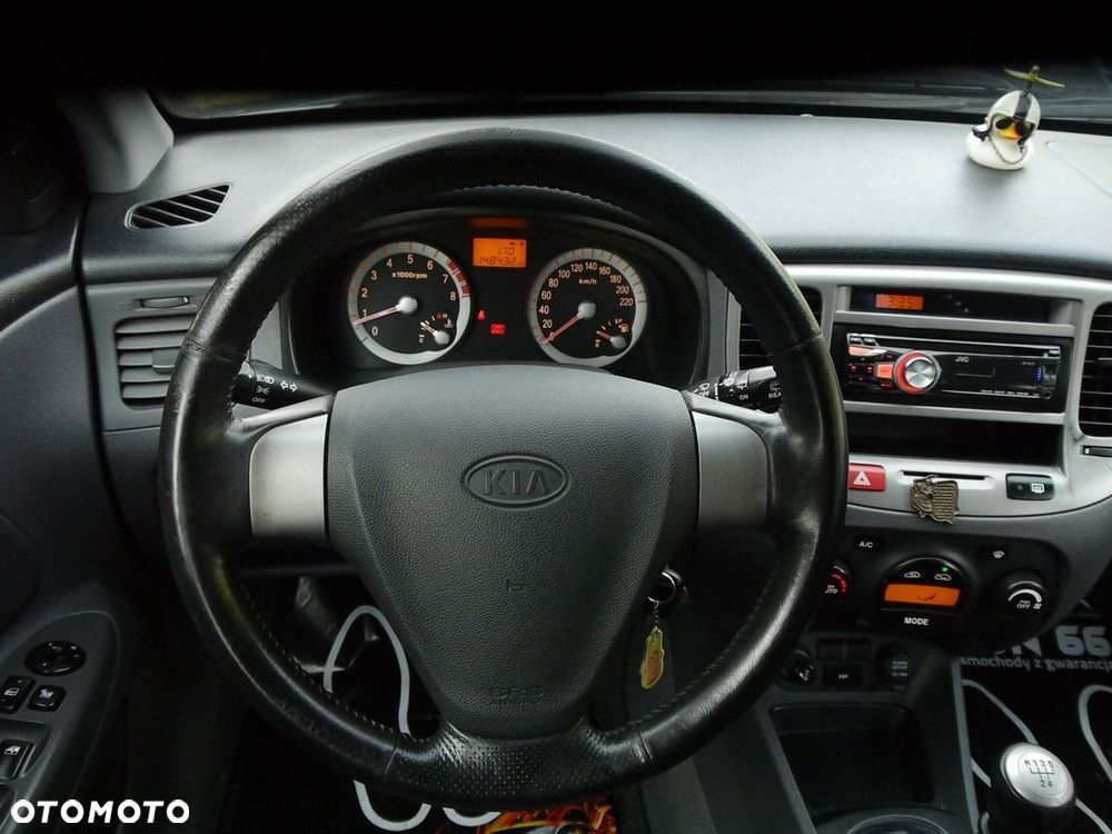 Kia Rio 1.6 EX - 17