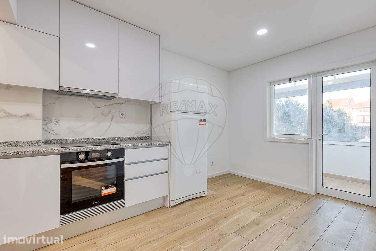 Apartamento T2 para arrendamento - Grande imagem: 3/16