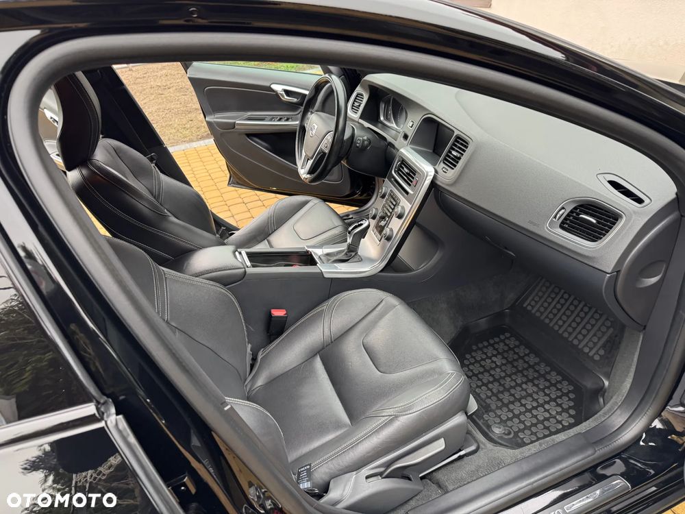 Volvo V60 D3 SCR Inscription - 10