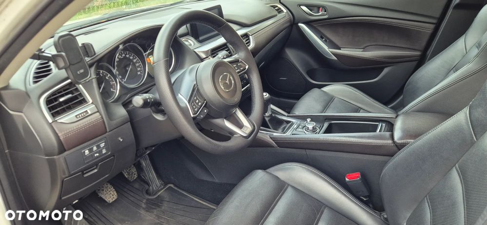Mazda 6 - 9