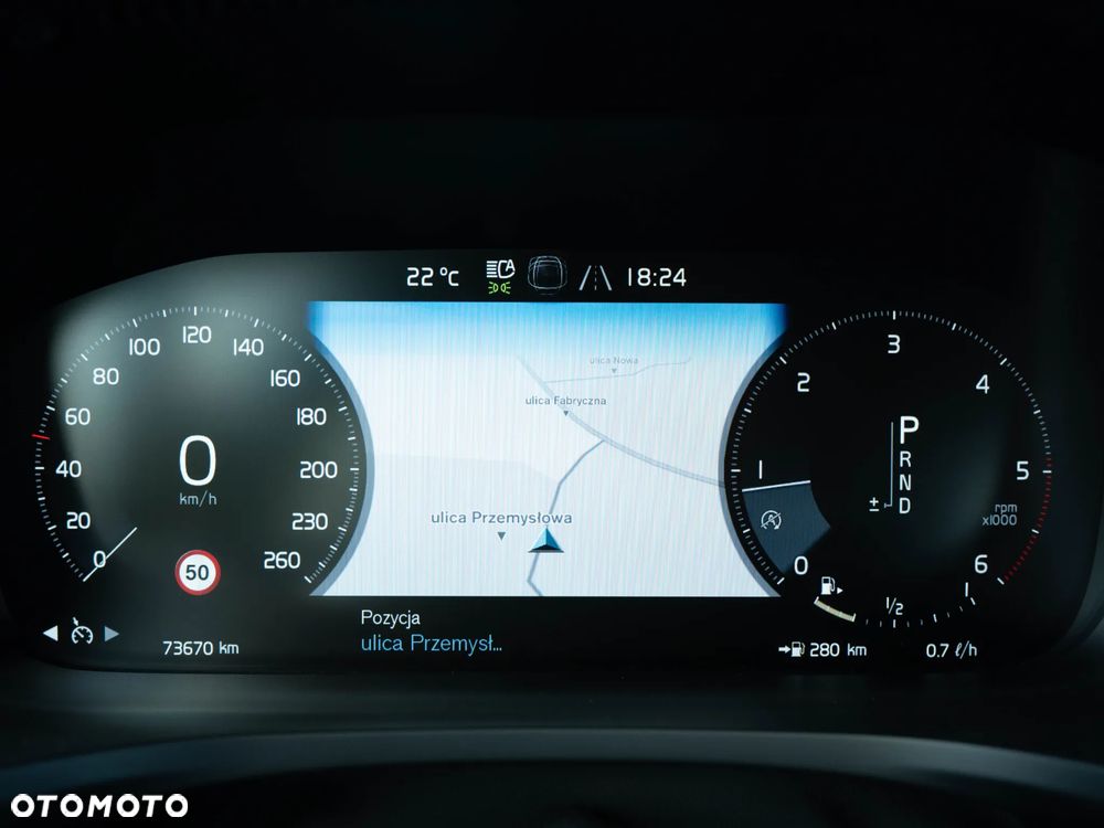 Volvo V60 D4 Momentum Pro - 26