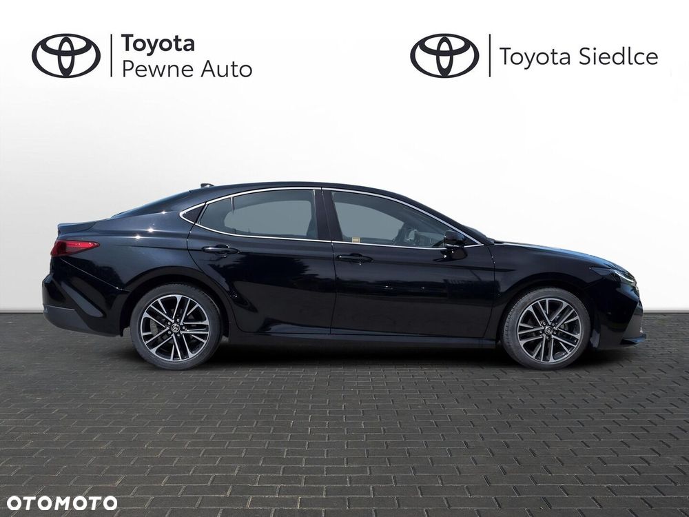 Toyota Camry - 9