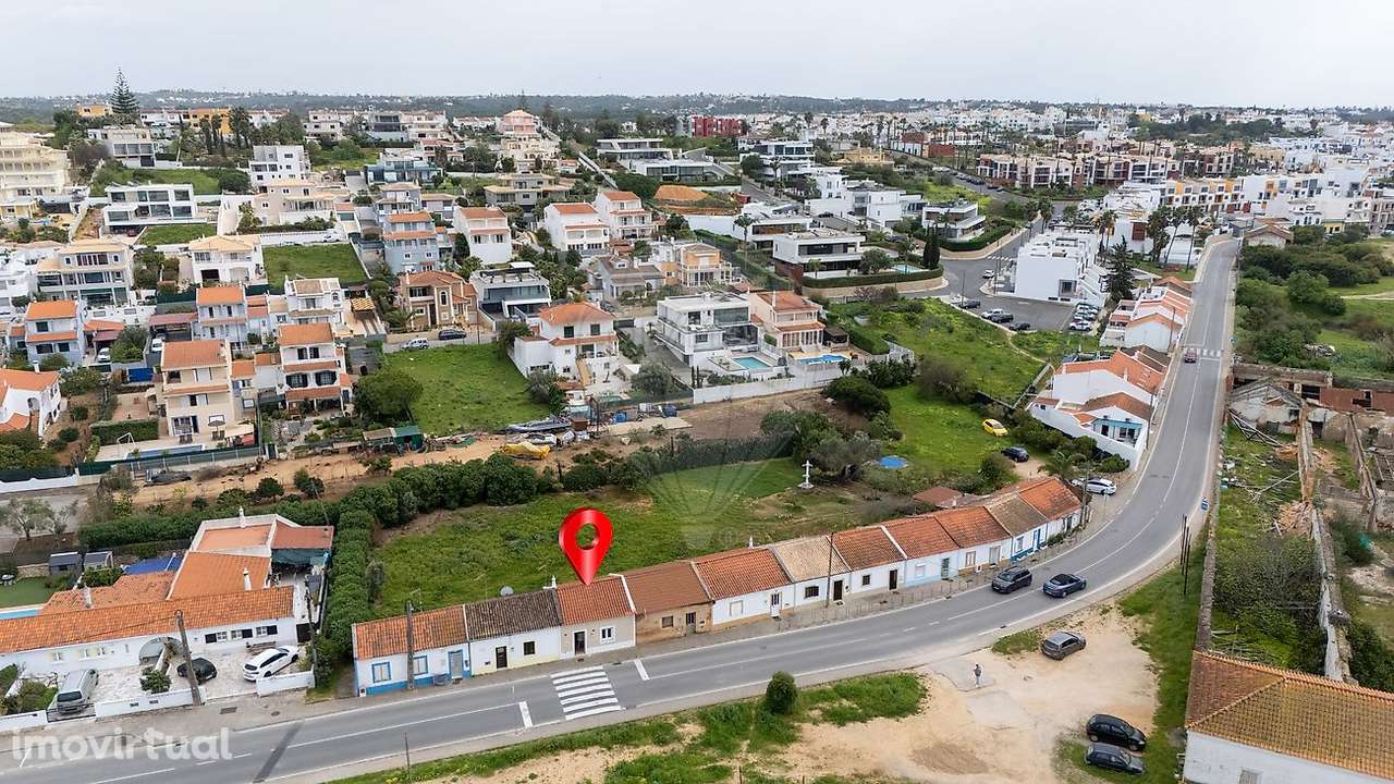 Moradia T1 para venda - Grande imagem: 2/11