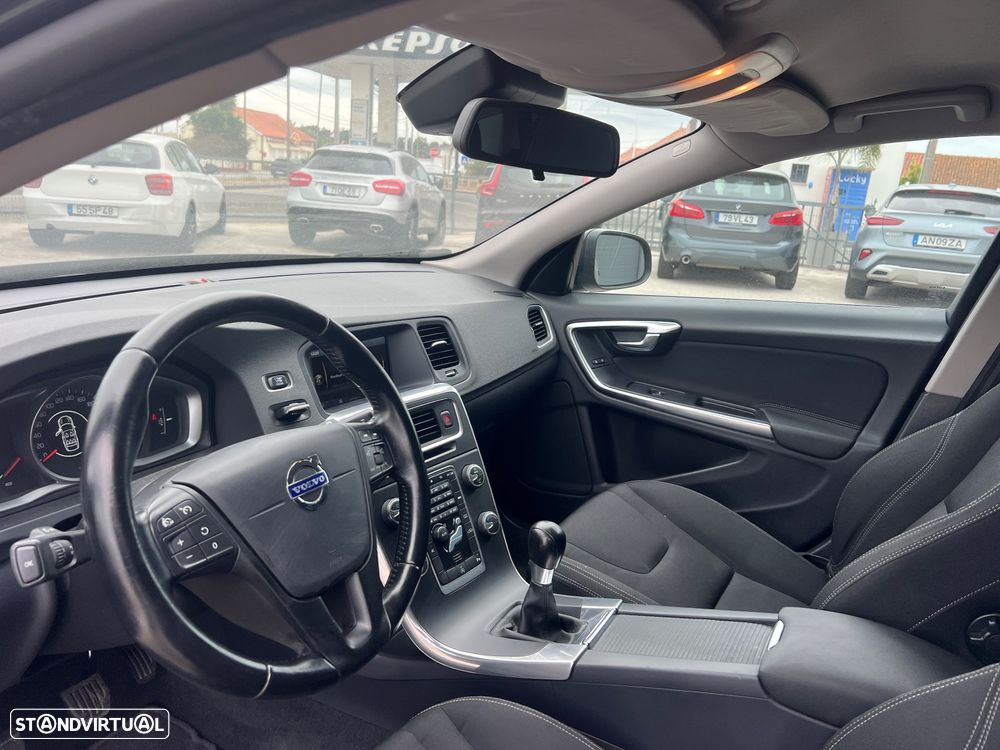 Volvo V60 1.6 D2 Drive Summum Start/Stop - 9