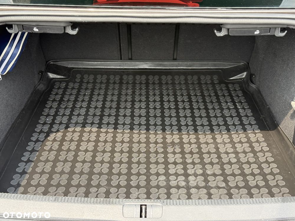 Volkswagen Passat 2.0 TDI Comfortline DSG - 15