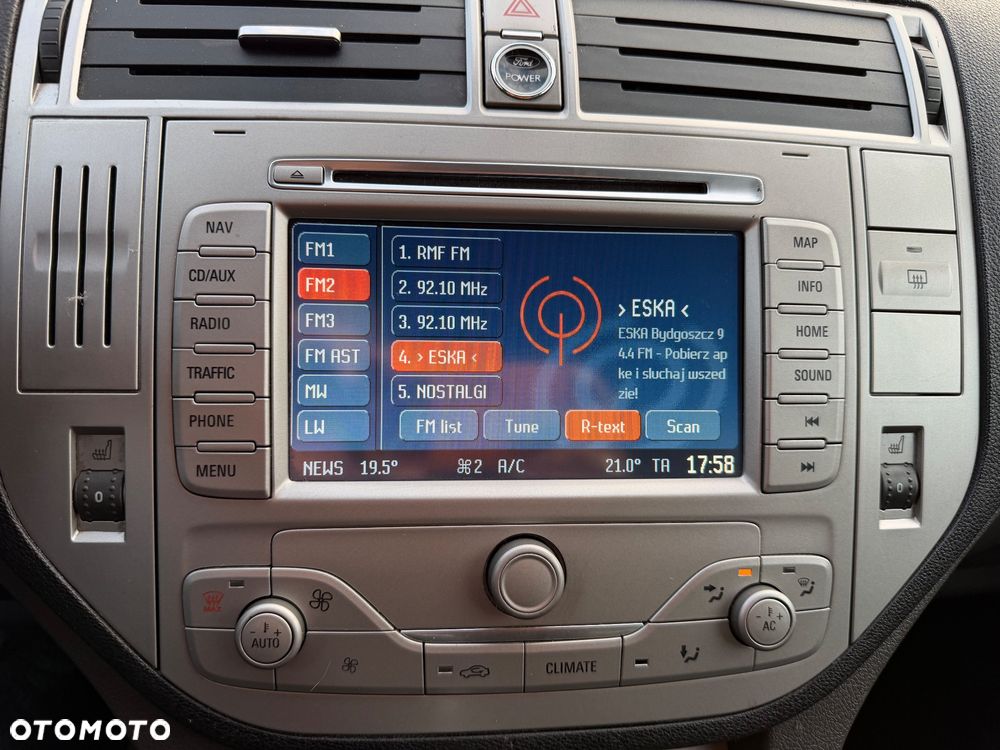 Ford Kuga 2.0 TDCi 2x4 Titanium - 9