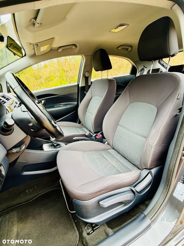Kia Rio 1.2 Business Line - 22