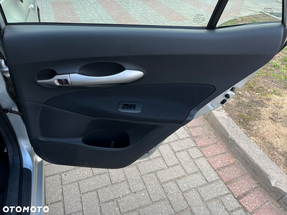 Toyota Auris 1.4 D-4D - 11