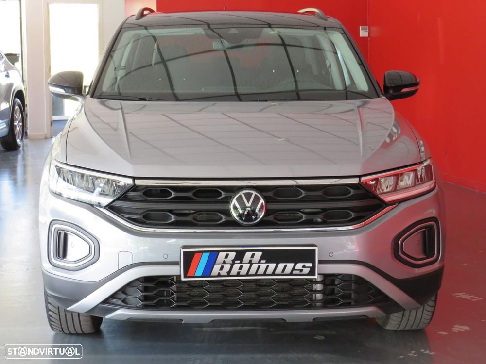 Volkswagen T-Roc 2025 photo 2