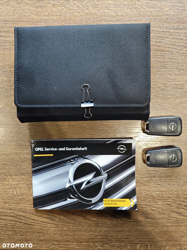 Opel Insignia 2.0 CDTI automatik Business Edition - 29