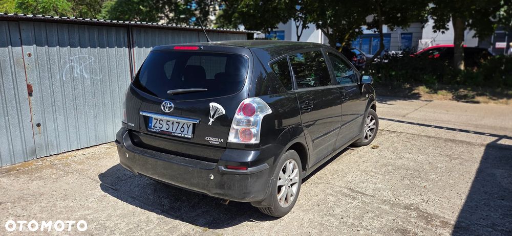 Toyota Corolla - 13