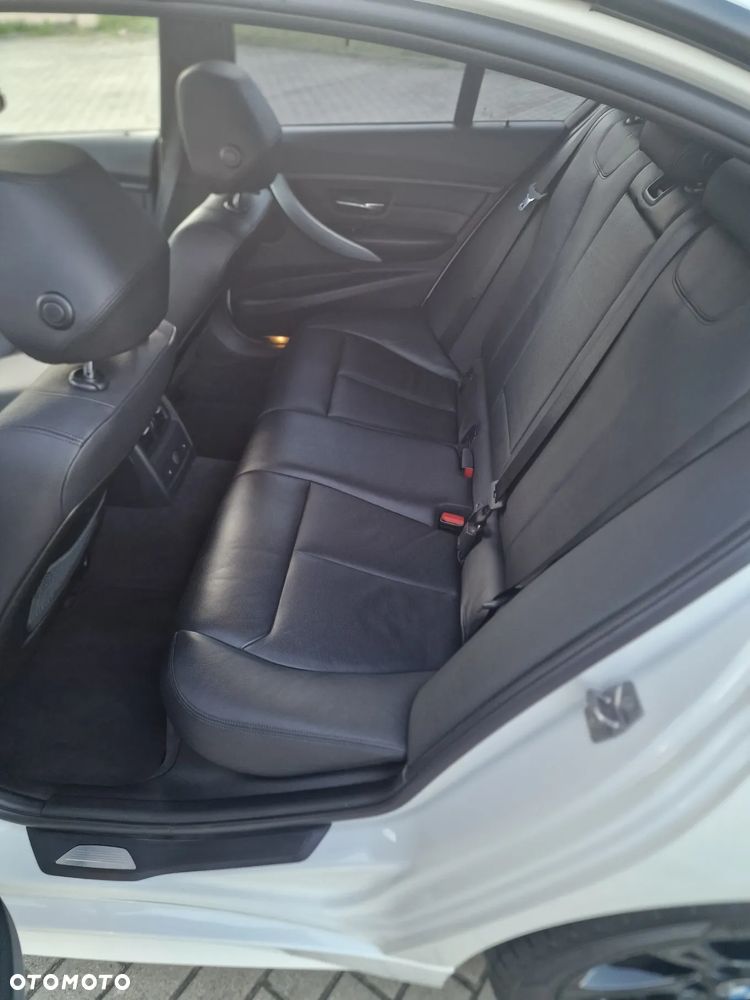 BMW Seria 3 330d - 7