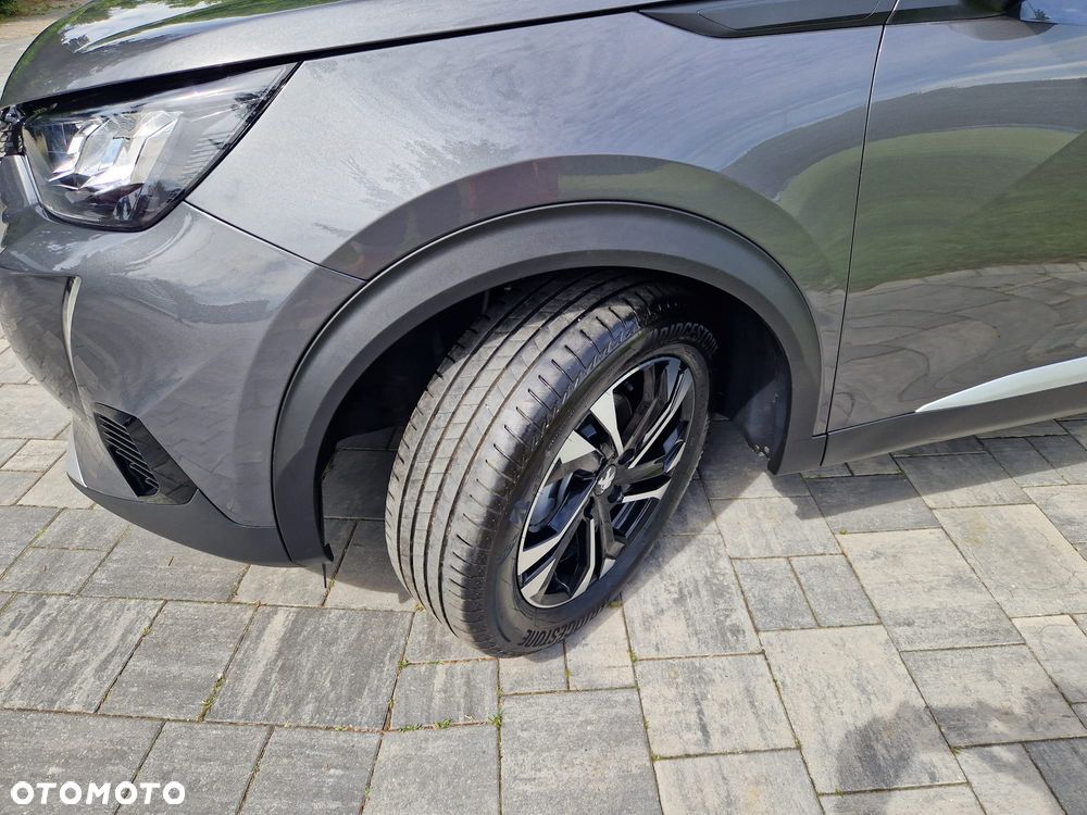 Peugeot 2008 - 10