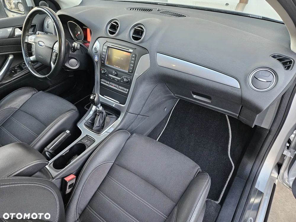 Ford Mondeo 1.6 Eco Boost Titanium - 21