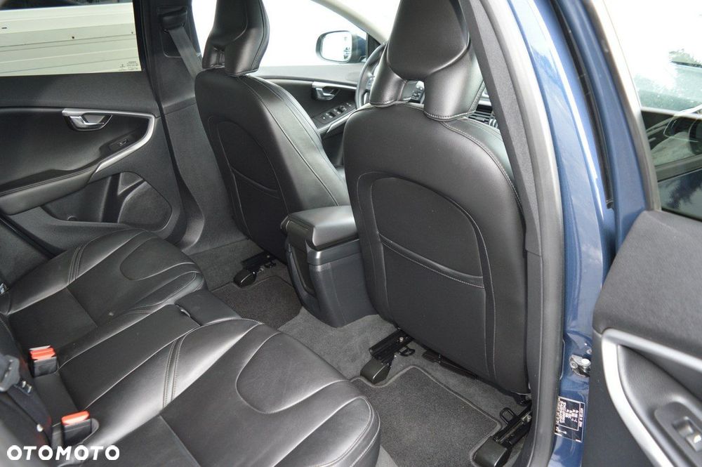 Volvo V40 D2 - 28