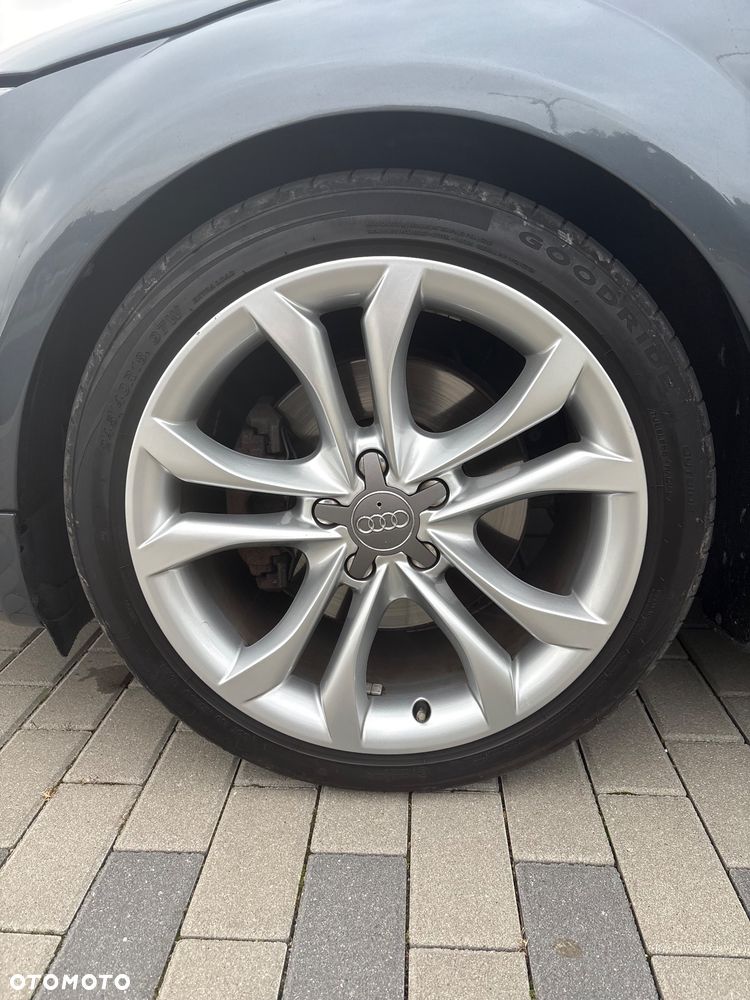 Audi TT Coupé - 15
