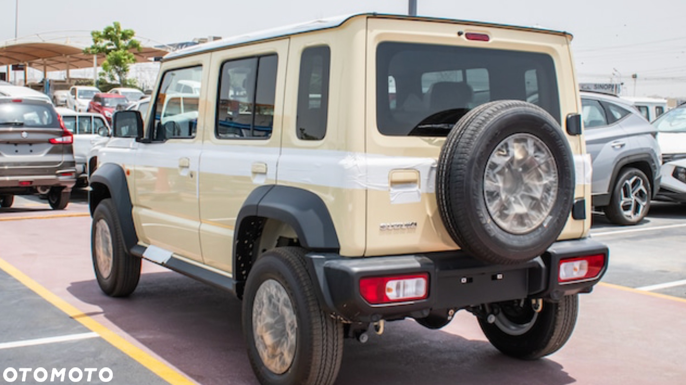 Suzuki Jimny 1.5 Elegance - 13