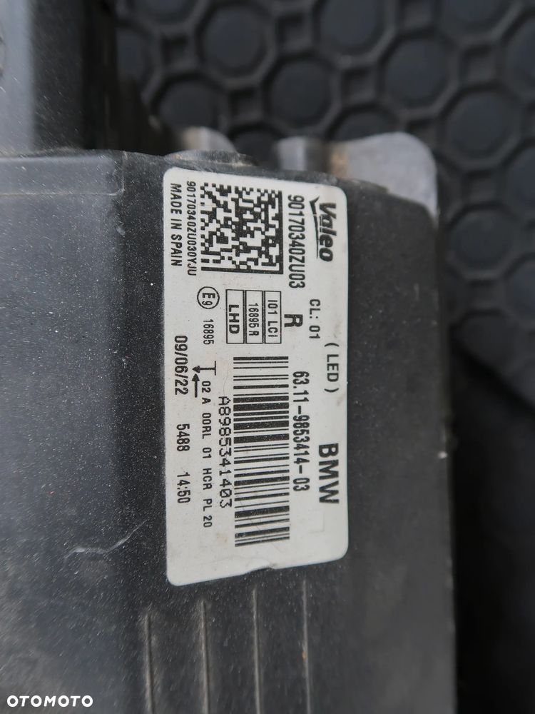 Lampa przednia BMW i3 uszkodzona - 5