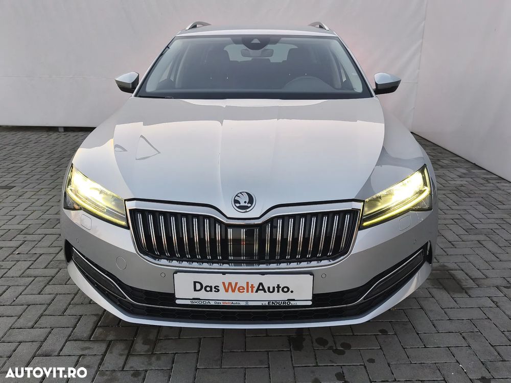 Skoda Superb Combi 2.0 TDI DSG Style - 8