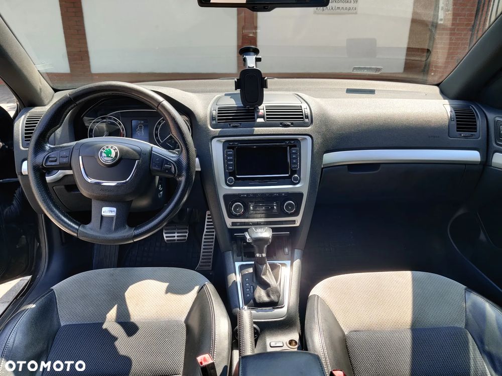 Skoda Octavia 2.0 TDI DPF DSG RS - 9