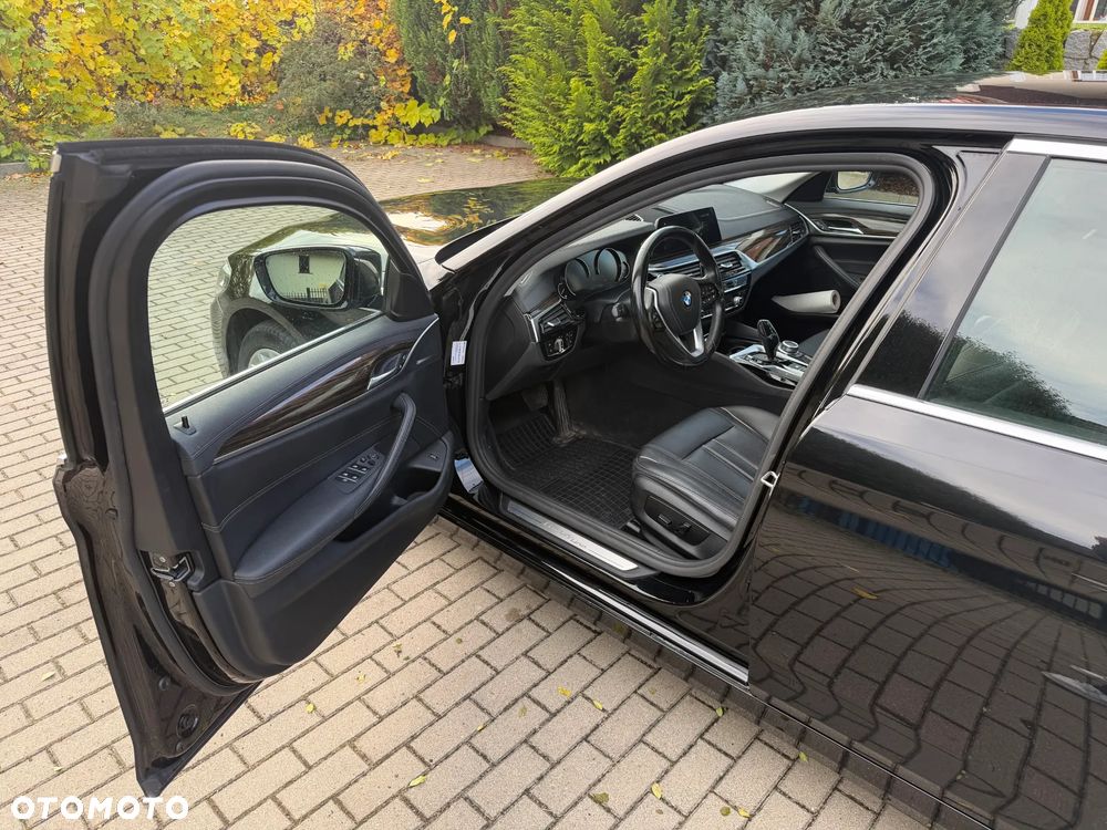 BMW Seria 5 518d Luxury Line - 15
