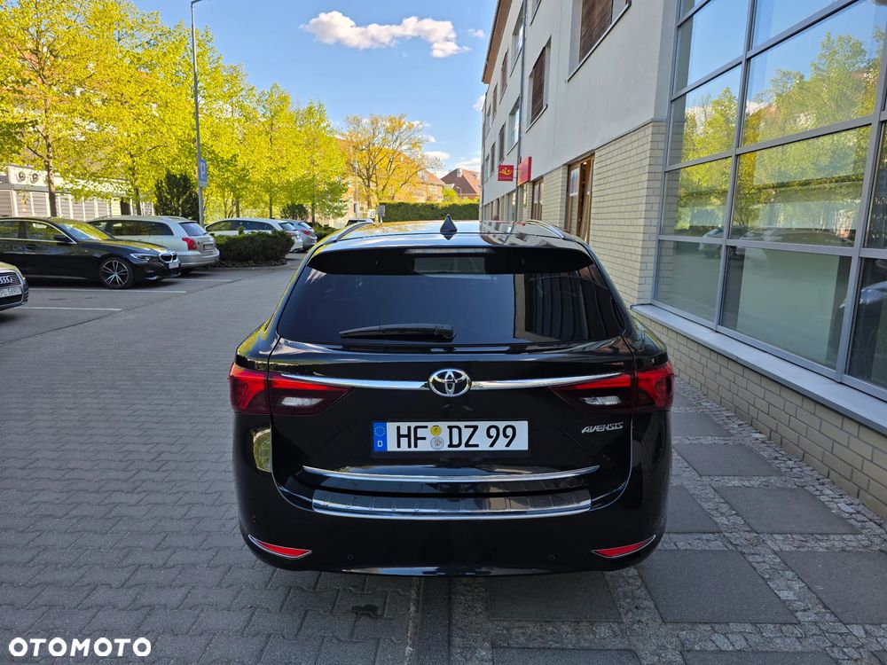 Toyota Avensis - 6