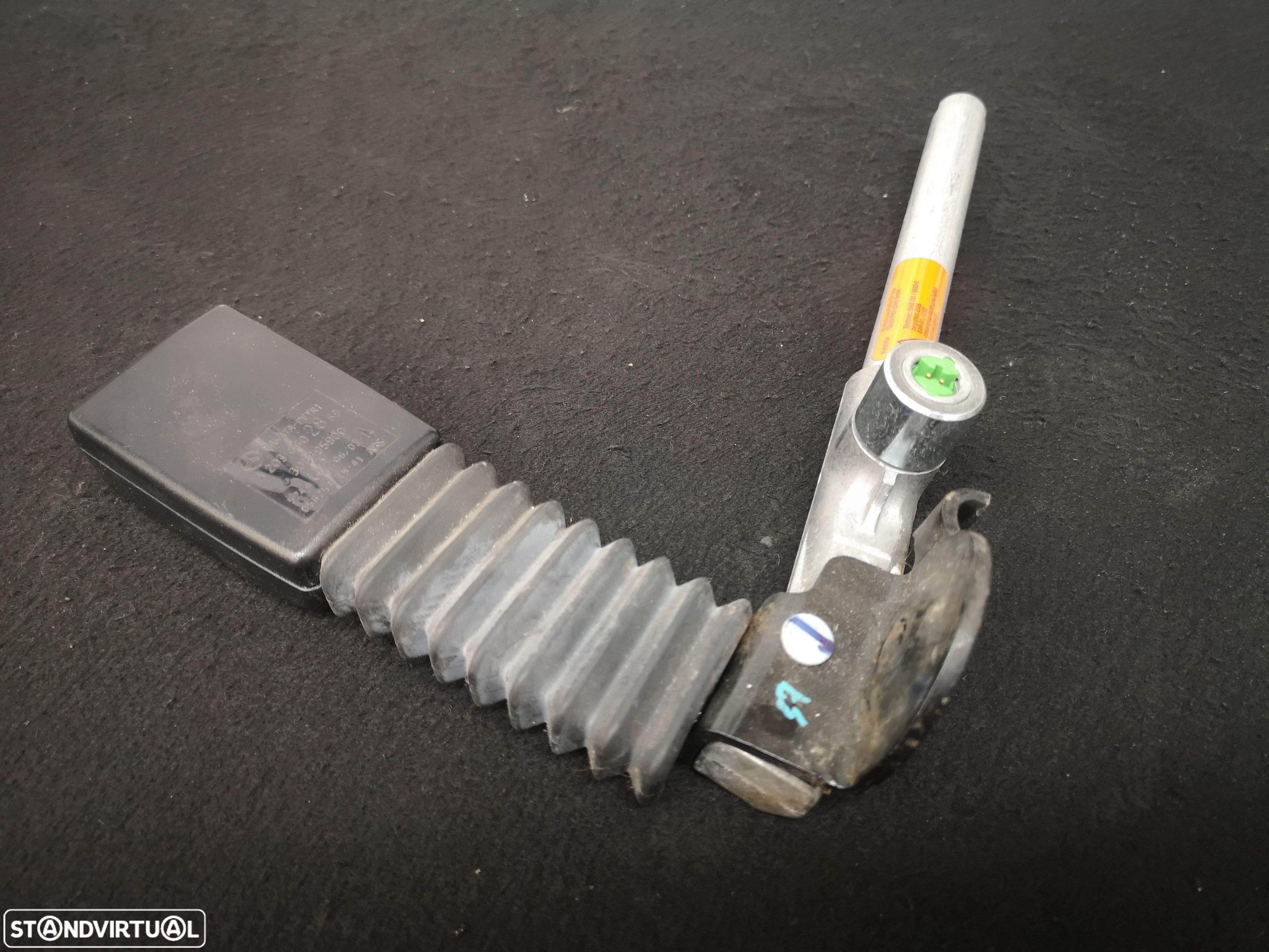 Cinto de Segurança frente direita  Pre-Tensor Mercedes w203 sport coupe 2002+ - 1