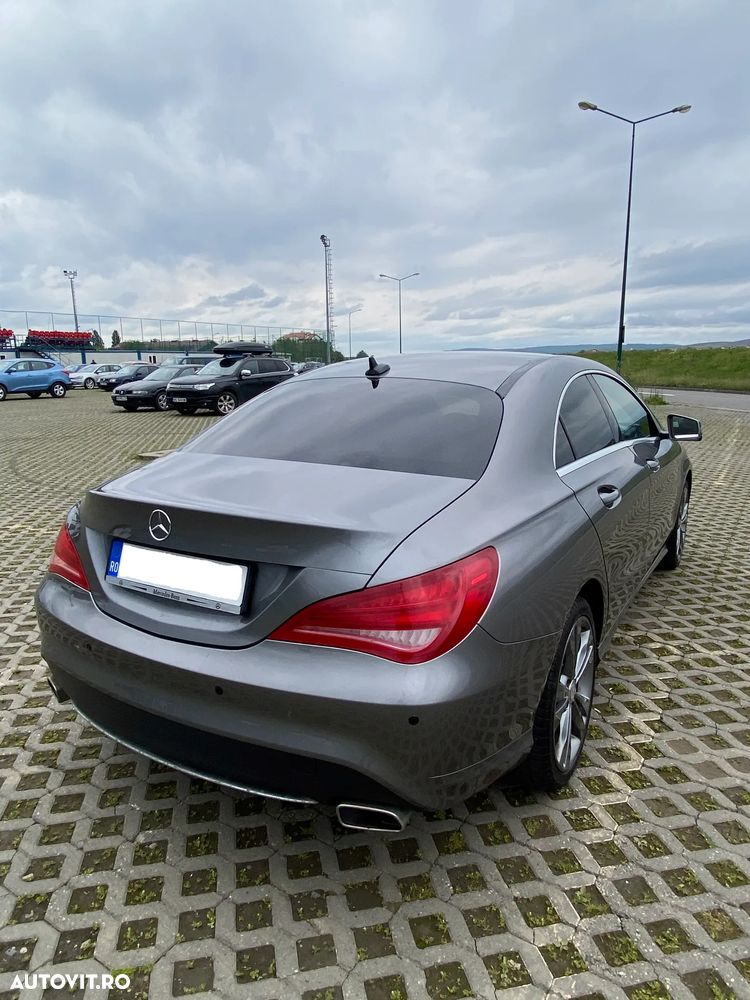 Mercedes-Benz CLA 180 Urban - 8