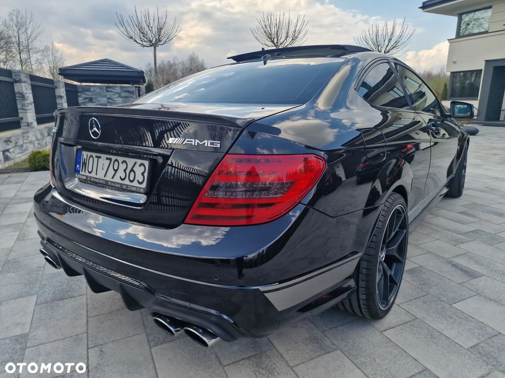 Mercedes-Benz Klasa C 63 AMG AMG SPEEDSHIFT MCT AMG Performance Package Edition 1 - 5