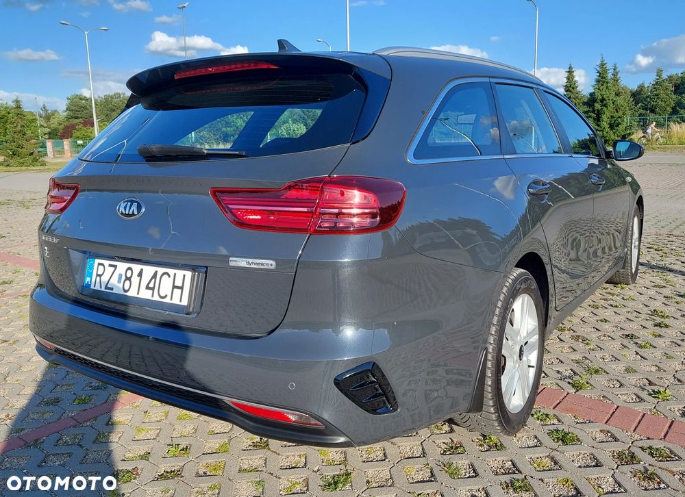 Kia Ceed 1.6 CRDi mHEV M - 7