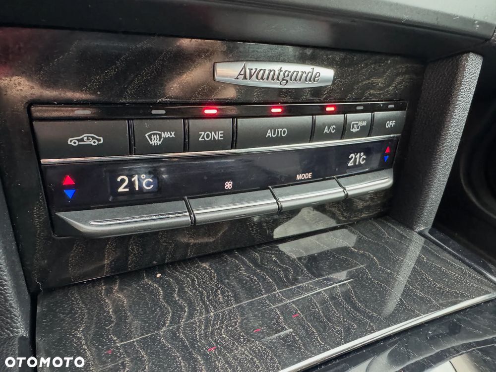 Mercedes-Benz Klasa E 220 CDI BlueEff Avantgarde - 8
