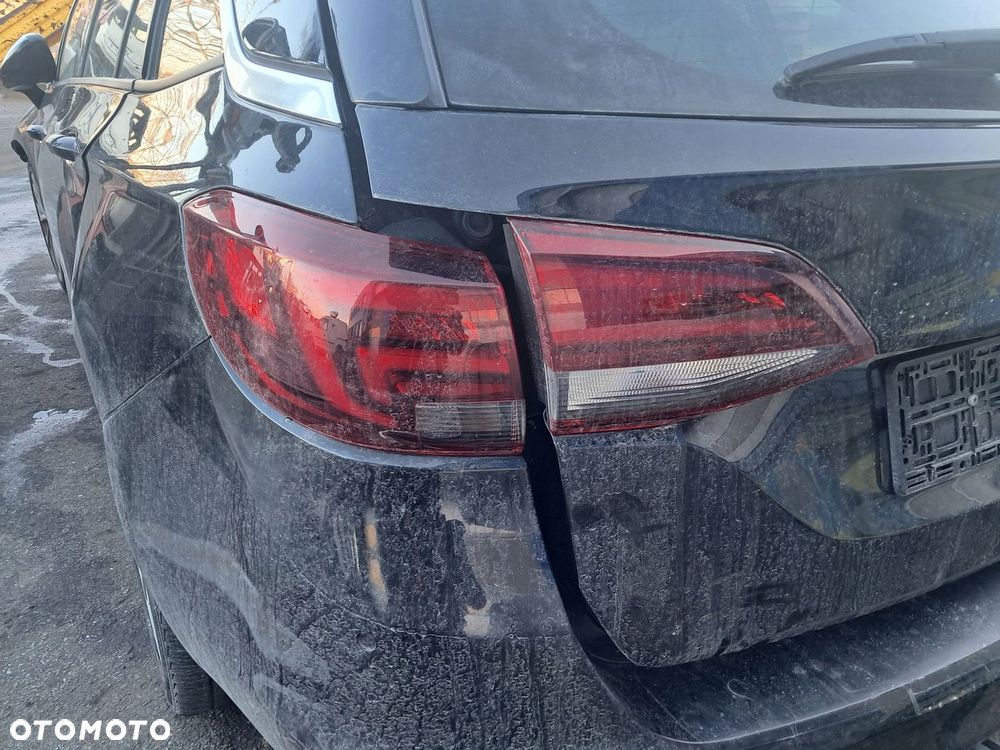 Opel Astra K V Lampa lewa tył w klapę 2018 LED EU - 1