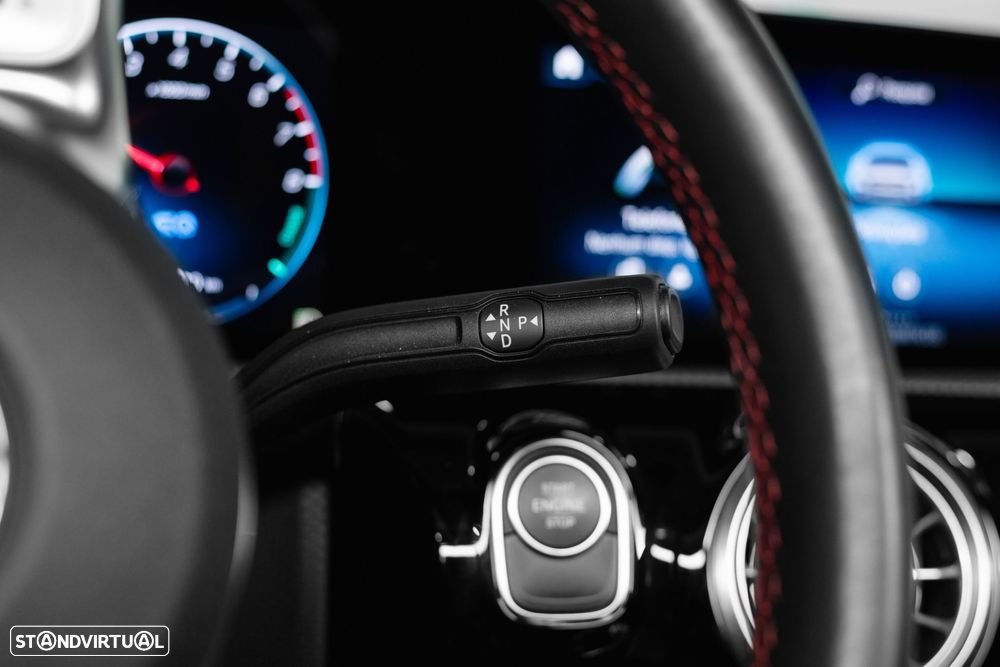 Mercedes-Benz CLA 250 e Shooting Brake AMG Line - 11