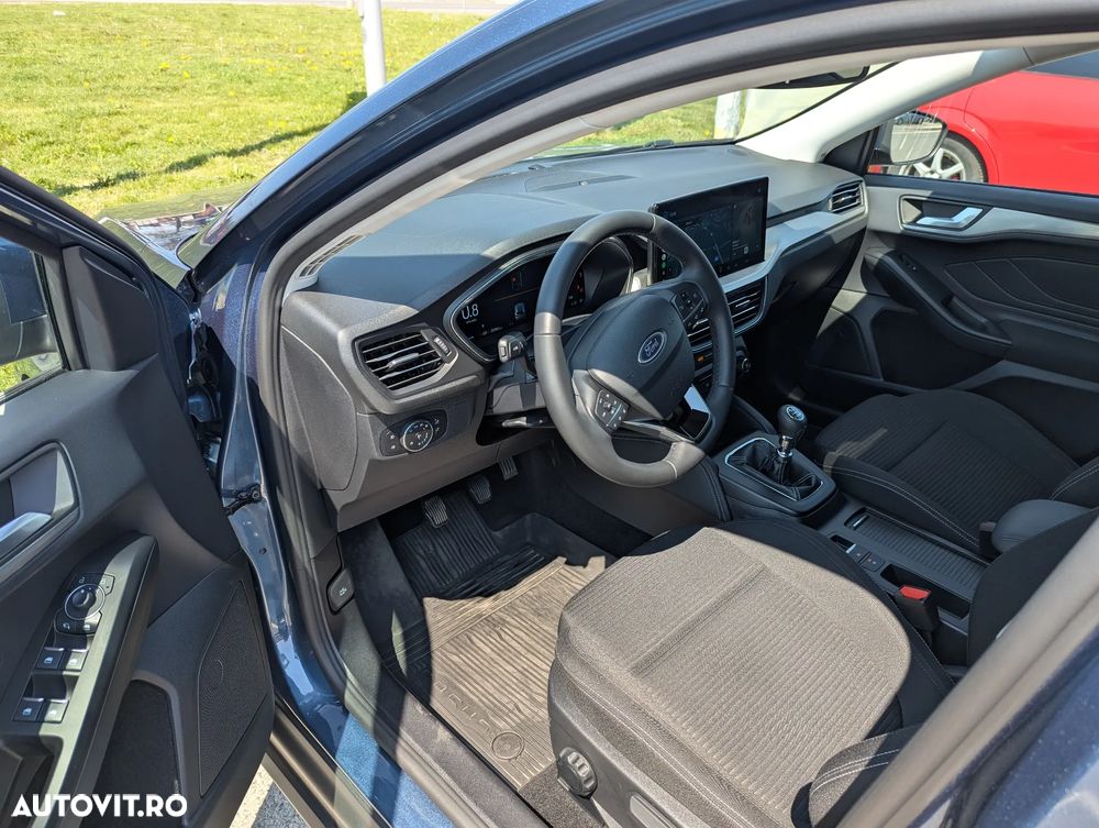 Ford Focus 1.0 EcoBoost 6MT MHEV Titanium X - 8