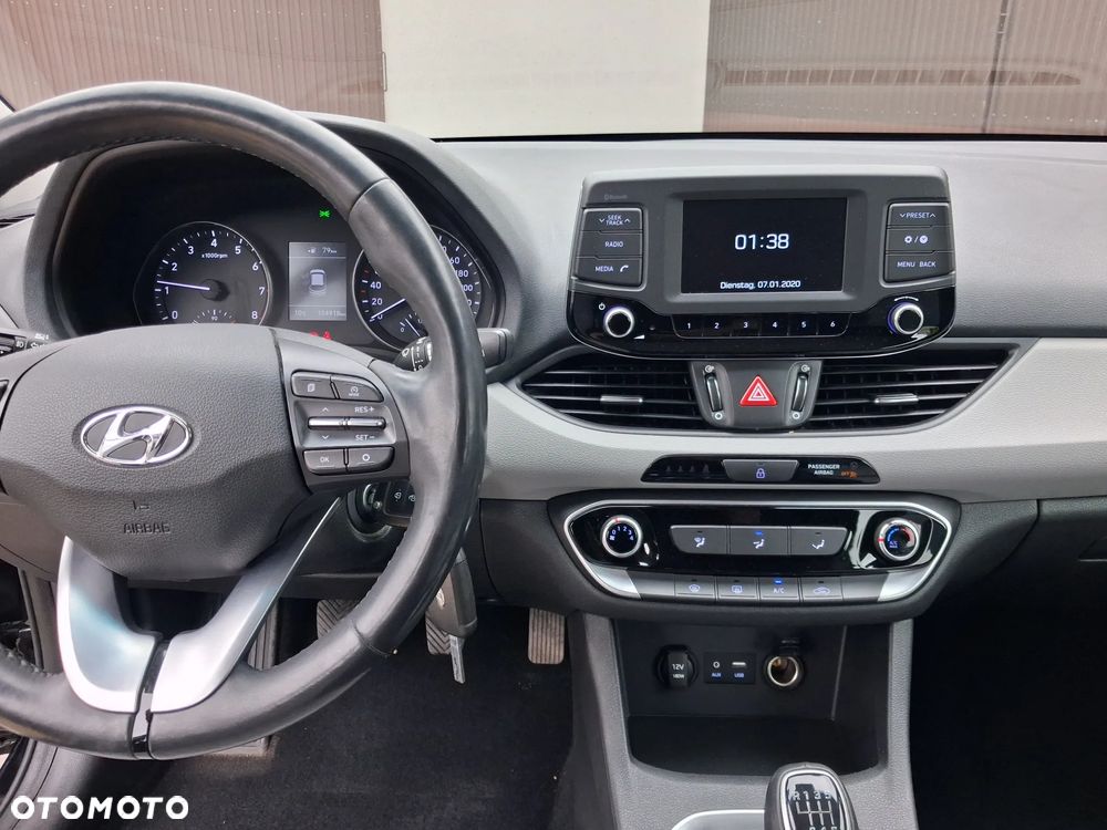 Hyundai i30 1.0 T-GDI Pure - 9