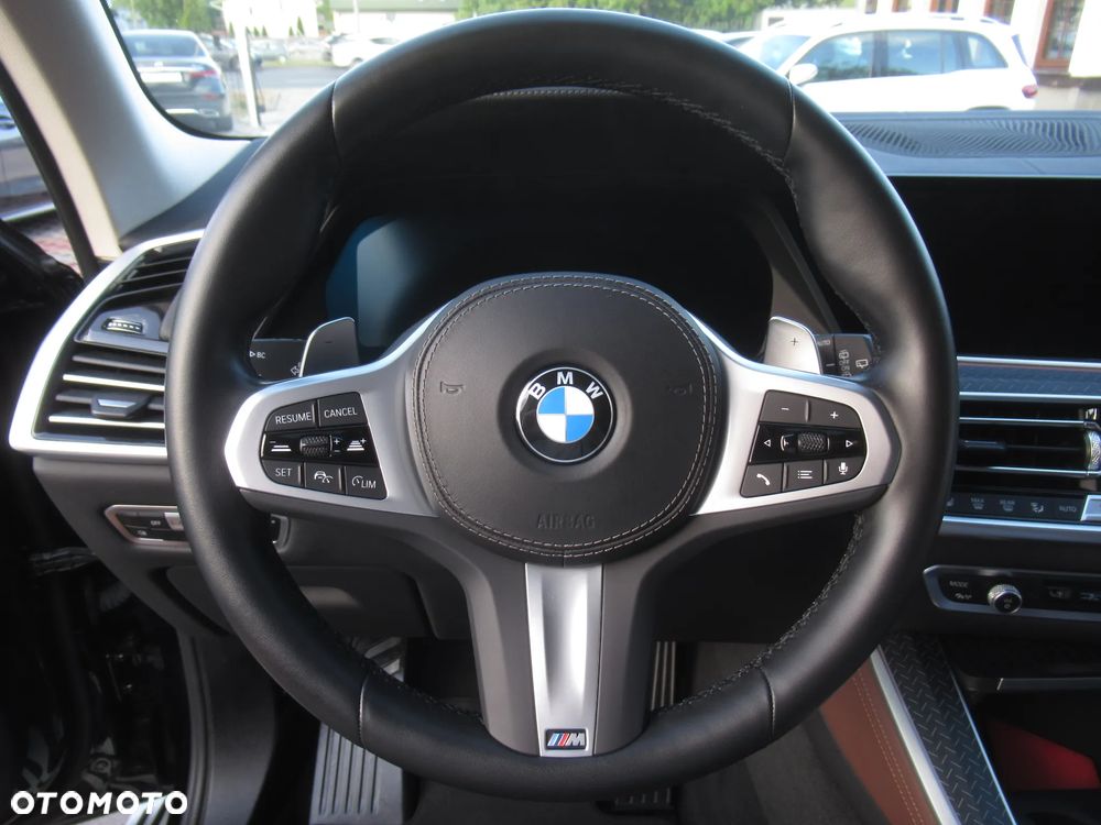 BMW X5 xDrive40i mHEV - 15