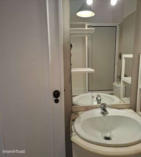 Apartamento T1 Mobilado - Grande imagem: 4/7